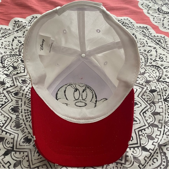 Girls Minnie Mouse Hat - Picture 5 of 6